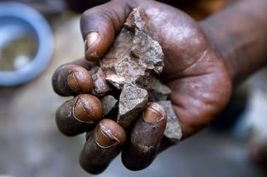conflict minerals hand 380x252