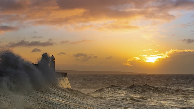 stormy sea 640x360.jpg